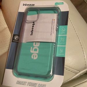 iPhone 11 (6.1 inch) phone case NWT